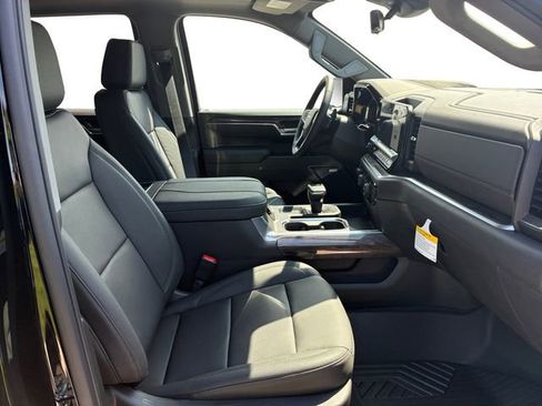 New 2026 Chevrolet Silverado 1500 LTZ w/ LTZ Premium Package AWD/4WD image 13