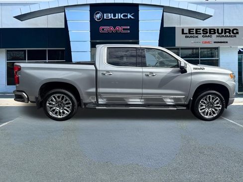 Used 2024 Chevrolet Silverado 1500 High Country w/ High Country Premium Package AWD/4WD image 8