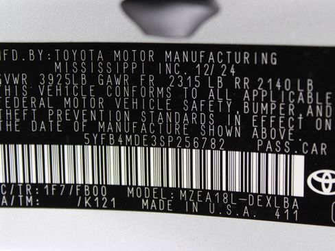 Used 2025 Toyota Corolla LE FWD image 37