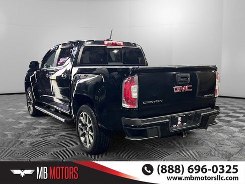 Used 2020 GMC Canyon Denali image 6