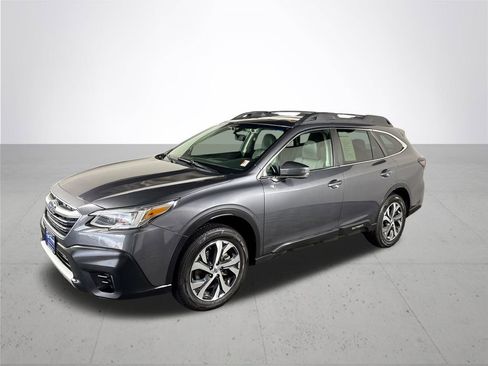 Used 2021 Subaru Outback Limited image 2