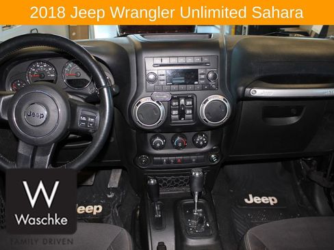 Used 2018 Jeep Wrangler Unlimited Sahara image 21