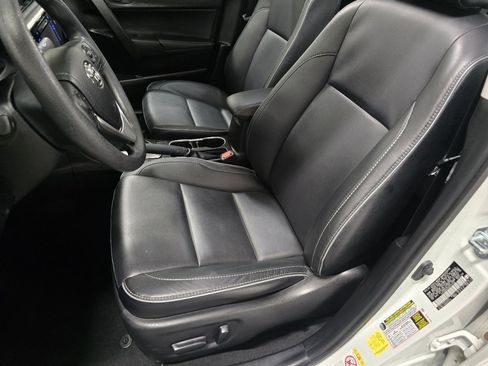 Used 2017 Toyota Corolla XLE image 21