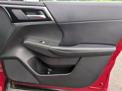 Used 2023 Mitsubishi Outlander SE image 36