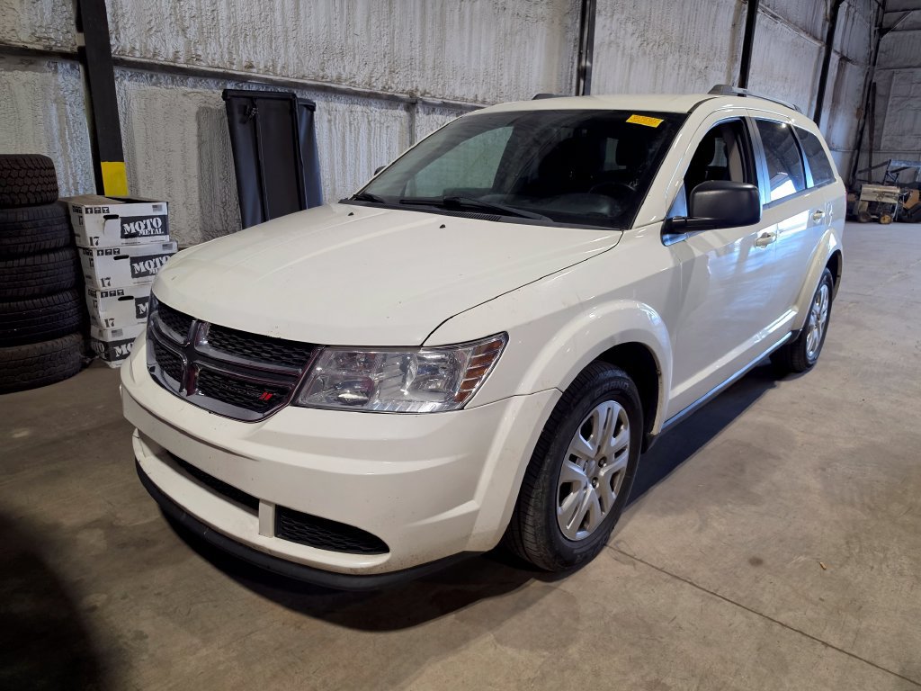 Used 2018 Dodge Journey SE w/ Connectivity Group FWD image 1