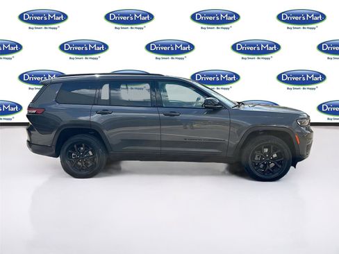 Used 2024 Jeep Grand Cherokee L Laredo AWD/4WD image 8