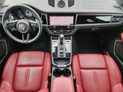 Certified 2023 Porsche Macan S AWD/4WD image 24