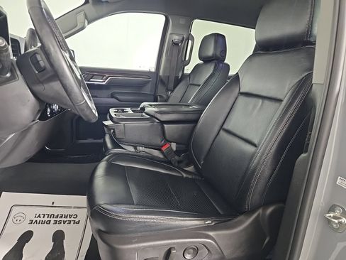 Used 2024 GMC Sierra 1500 Elevation RWD image 8