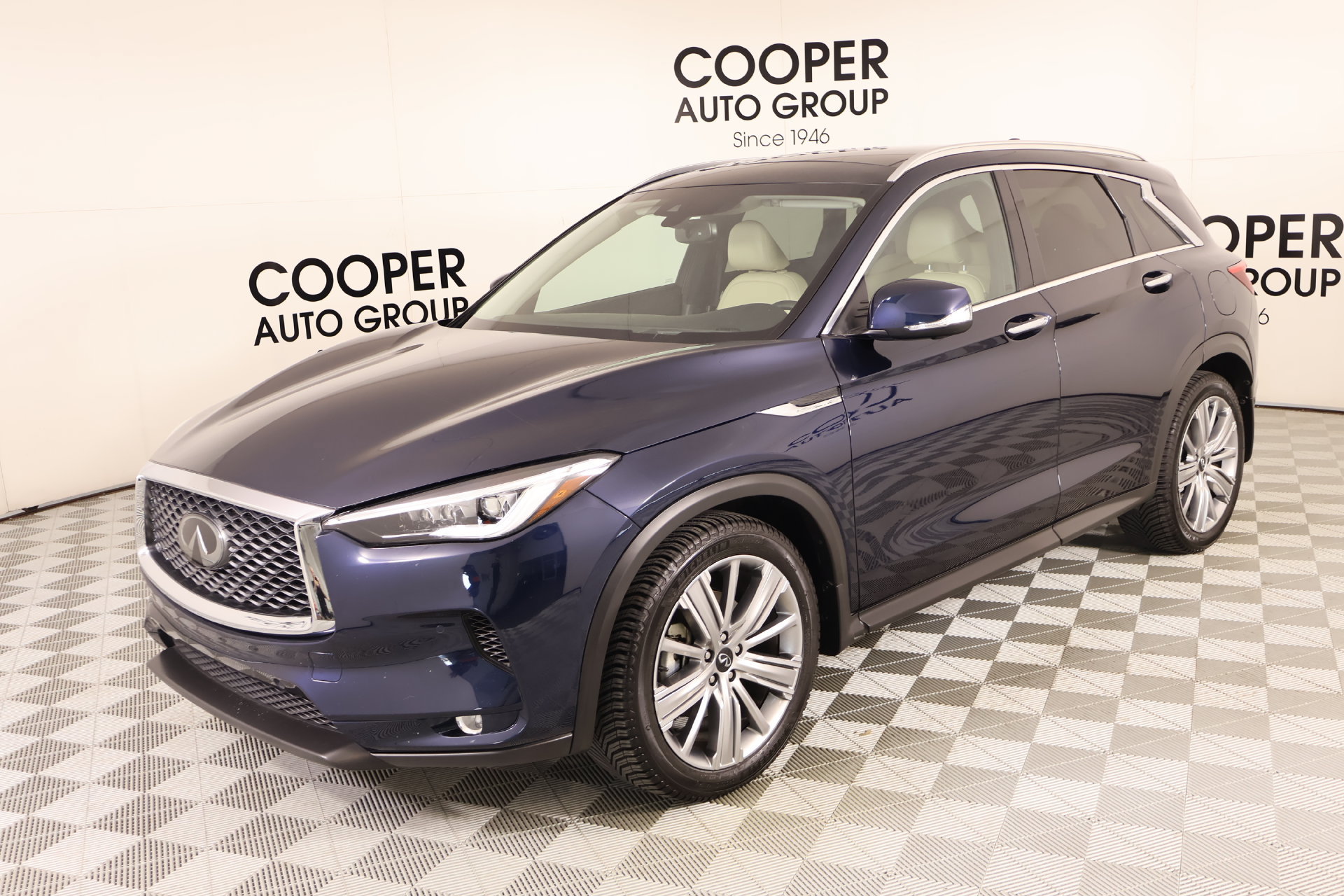 Certified 2022 INFINITI QX50 Sensory AWD/4WD image 11