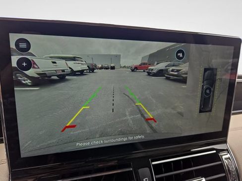 Used 2024 Lincoln Navigator Premiere AWD/4WD image 26