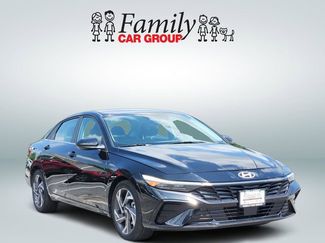 Used 2025 Hyundai Elantra SEL FWD video 2