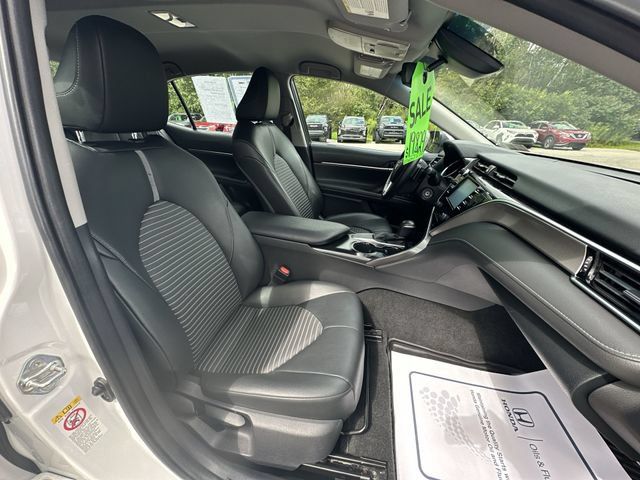 Used 2018 Toyota Camry SE FWD image 26