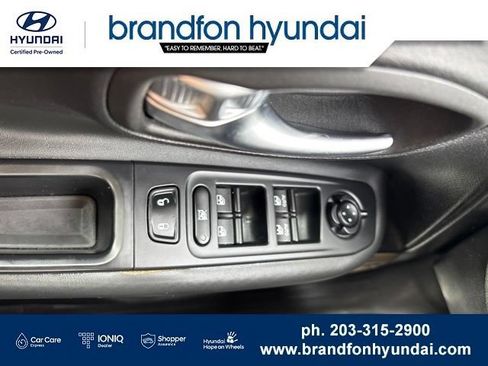Used 2016 Jeep Renegade Limited w/ Safety & Security Group AWD/4WD image 13