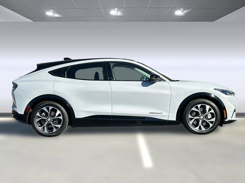 Used 2021 Ford Mustang Mach-E Premium image 7