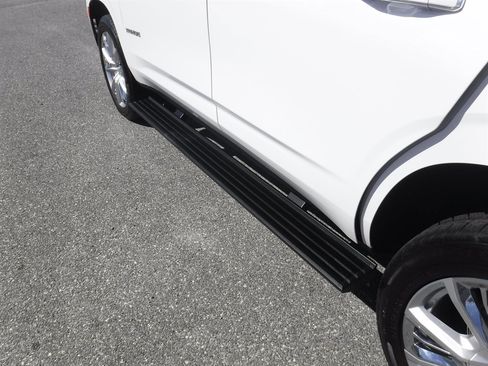 Used 2023 Chevrolet Tahoe High Country image 10