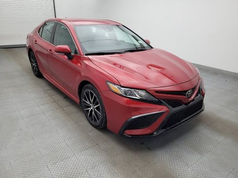 Used 2022 Toyota Camry SE image 13