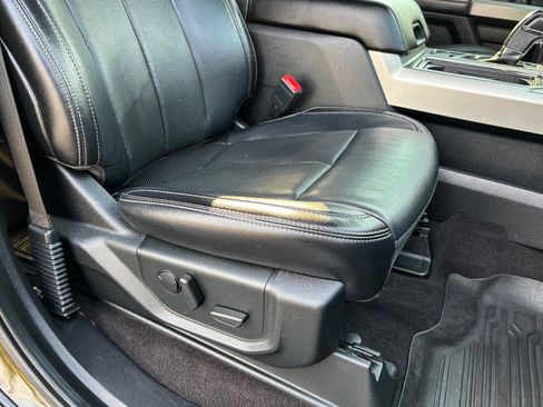 Used 2020 Ford F150 Lariat w/ Equipment Group 502A Luxury AWD/4WD image 28