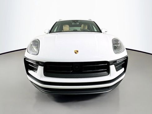 Certified 2023 Porsche Macan w/ Premium Package Plus AWD/4WD image 6