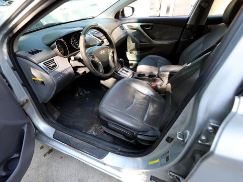 Used 2012 Hyundai Elantra Limited image 15