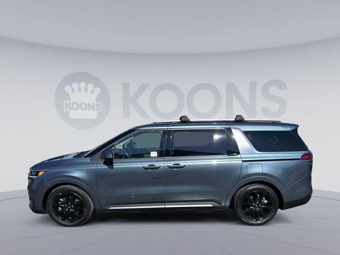 Used 2024 Kia Carnival SX Prestige image 2