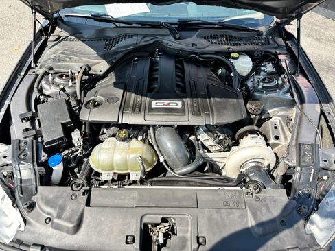 Used 2022 Ford Mustang GT w/ Equipment Group 301A RWD image 9