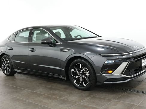 Used 2025 Hyundai Sonata SEL AWD/4WD image 6