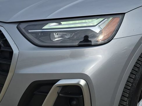Used 2023 Audi Q5 e Premium w/ Convenience Package image 35