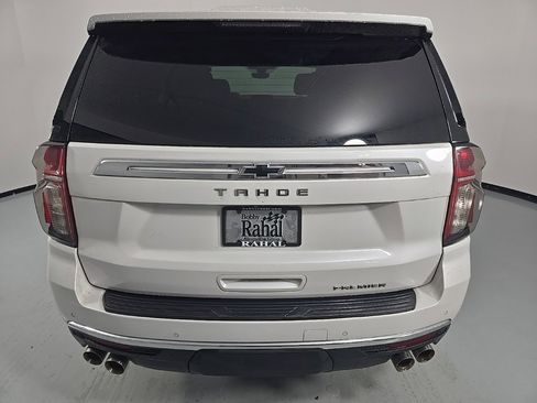 Used 2021 Chevrolet Tahoe Premier w/ Premium Package image 5
