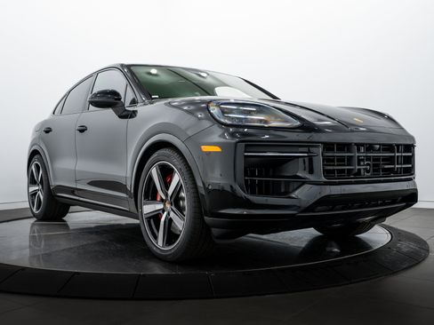 New 2026 Porsche Cayenne S image 9