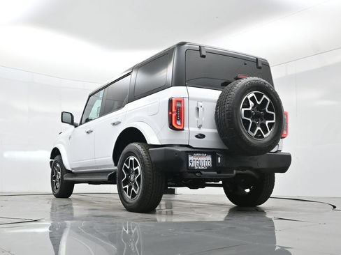 Used 2025 Ford Bronco Outer Banks image 50