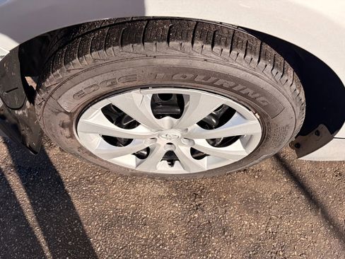 Used 2024 Toyota Corolla LE image 84