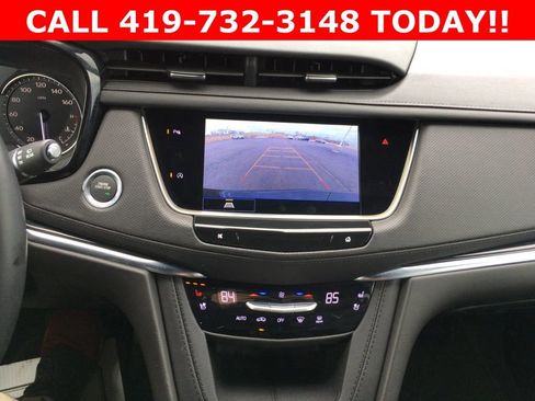 Used 2025 Cadillac XT5 Premium Luxury image 23