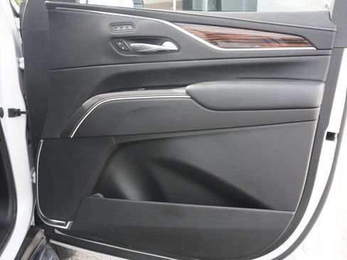 Used 2023 Cadillac Escalade Premium Luxury w/ LPO, Floor Liner Package AWD/4WD image 32