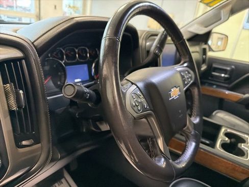 Used 2018 Chevrolet Silverado 1500 High Country image 20