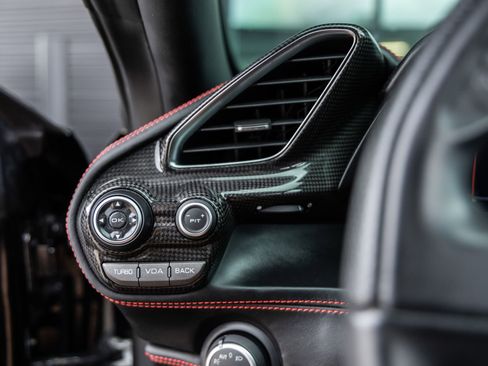 Used 2017 Ferrari 488 GTB RWD image 30