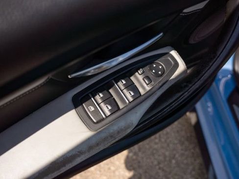 Used 2017 BMW M3 RWD image 15