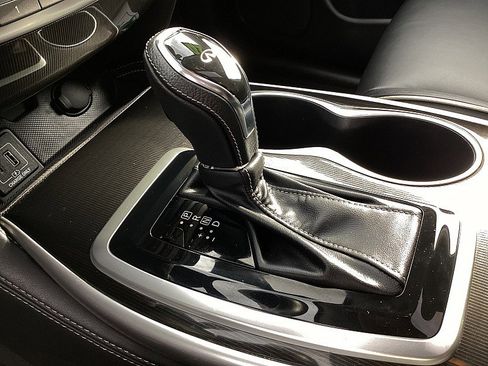 Used 2020 INFINITI QX60 Luxe w/ Essential Package image 12