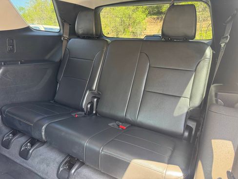 Used 2019 Chevrolet Traverse RS AWD/4WD image 13