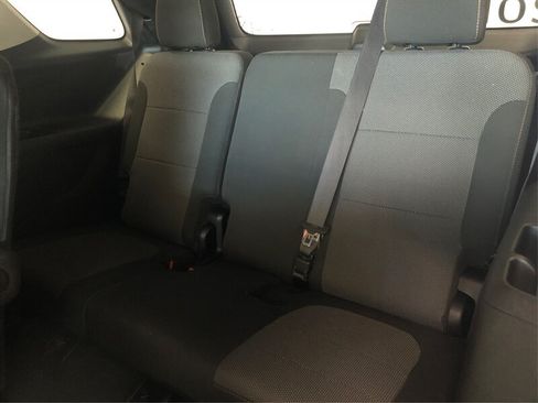 Used 2018 Chevrolet Traverse LT FWD image 23