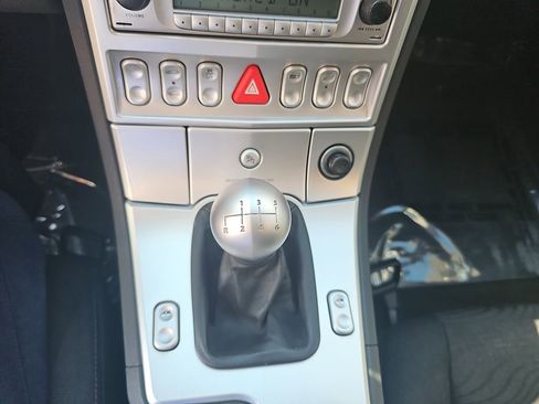 Used 2006 Chrysler Crossfire Convertible w/ Special Edition Group image 17