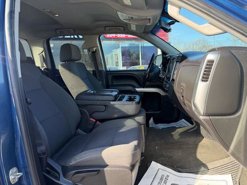 Used 2017 Chevrolet Silverado 1500 LT AWD/4WD image 16