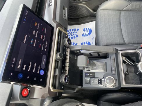 Used 2025 Toyota Tacoma TRD Sport w/ TRD Sport Premium Package image 25