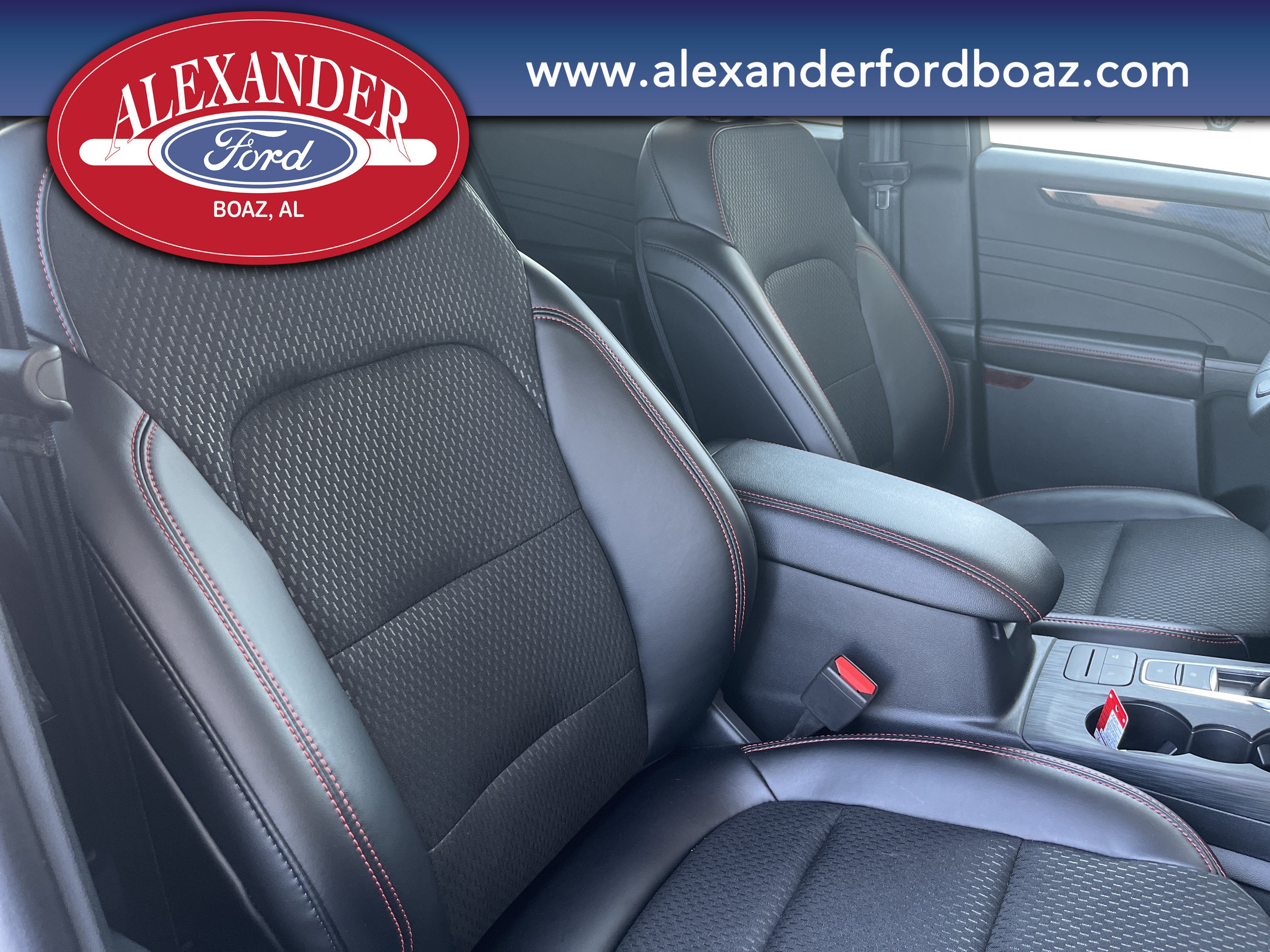 Used 2025 Ford Escape ST-Line AWD/4WD image 16