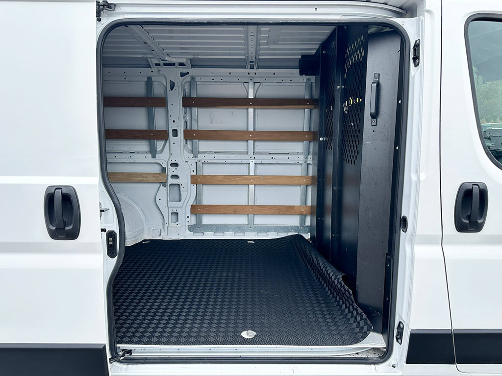 Used 2025 RAM ProMaster 2500 w/ U-Haul Equipment Group FWD image 18