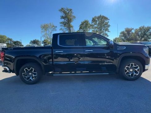 New 2026 GMC Sierra 1500 SLT w/ SLT Premium Package AWD/4WD image 9