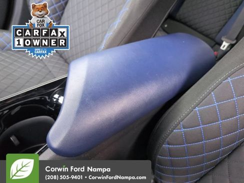 Used 2021 Toyota C-HR XLE FWD image 18