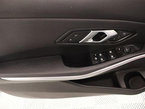 Used 2024 BMW 330i Sedan image 16