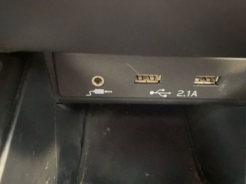 Certified 2022 Subaru Outback Limited image 29