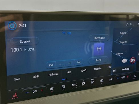 New 2025 Ford Maverick Lariat w/ Black Appearance Package image 15