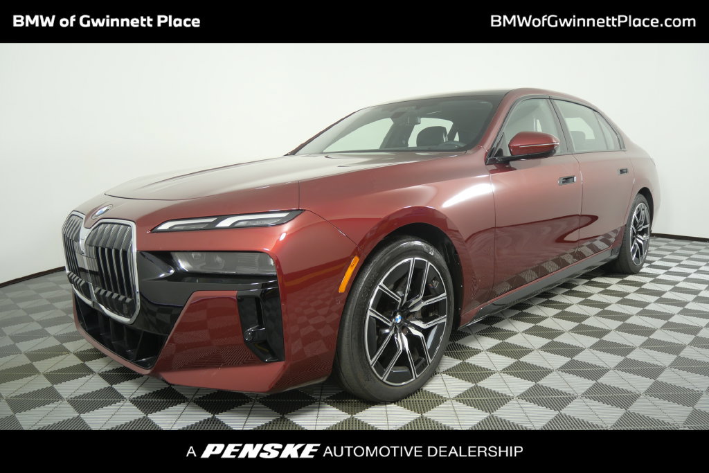 Certified 2026 BMW 740i RWD image 1